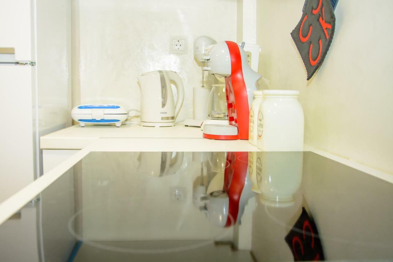 Neighborly Nest - Apartment In The Heart Of Athènes Extérieur photo