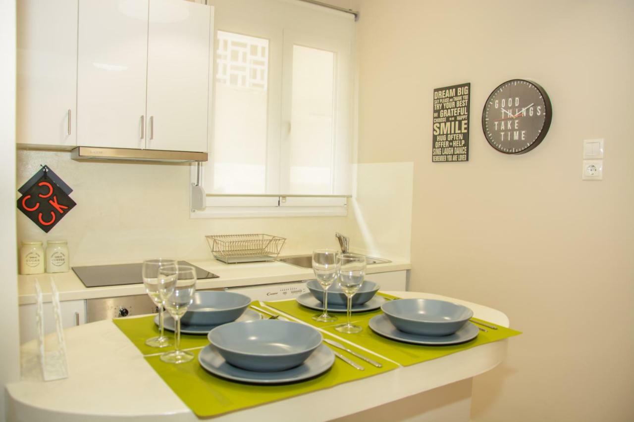 Neighborly Nest - Apartment In The Heart Of Athènes Extérieur photo