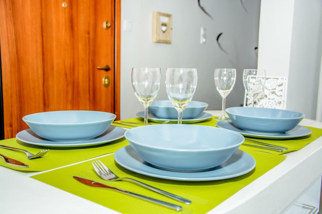 Neighborly Nest - Apartment In The Heart Of Athènes Extérieur photo